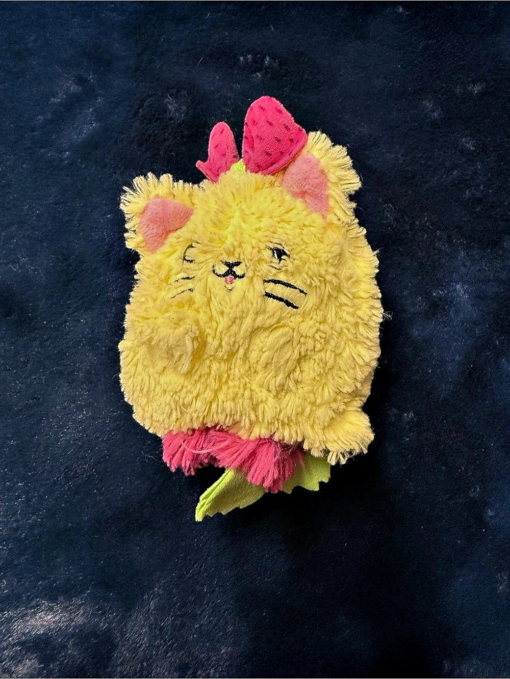 Pikmi Pops Pikmi Flips Fruit Fiesta Strawberry Cat Plush Moose Toys